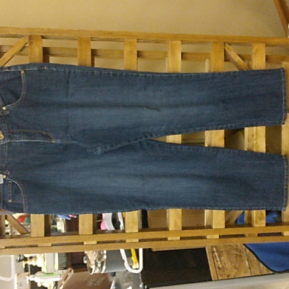 Amanda‎ jeans